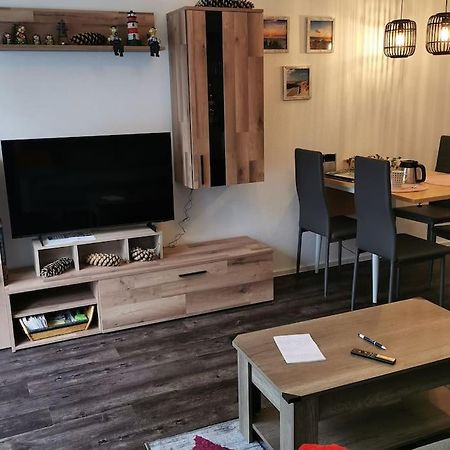 Wohnen Direkt Am Uferpark Mit Grossem Balkon Und Seeblick FDH Εξωτερικό φωτογραφία